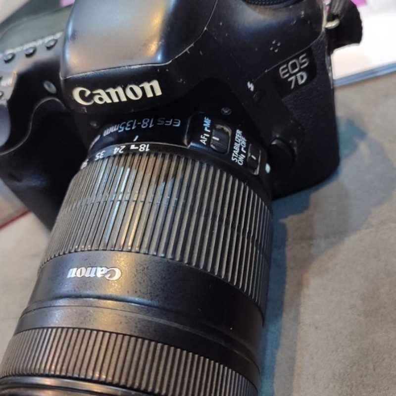 Canon EOS 700D