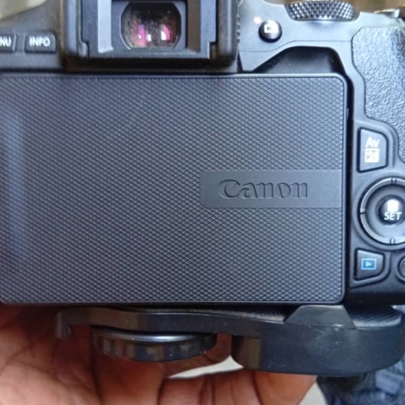 Canon EOS 760D