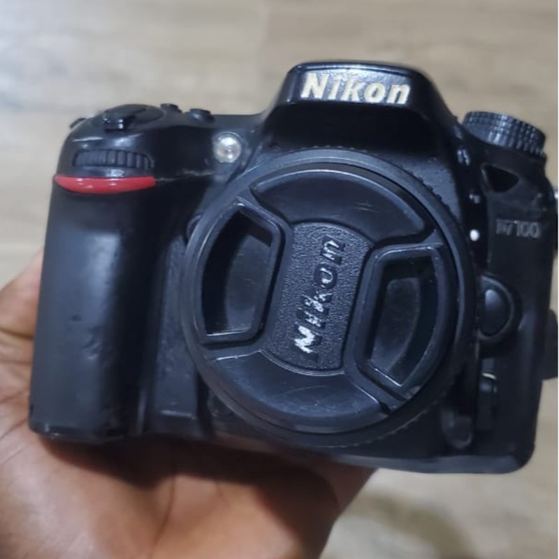 Nikon EOS D7100