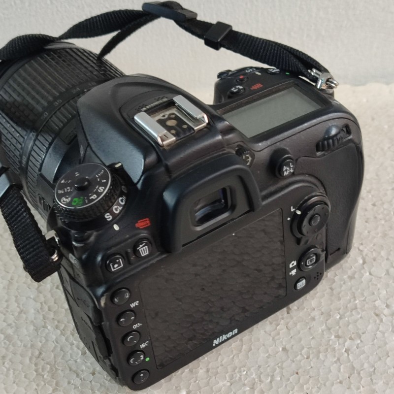 Nikon EOS D7200