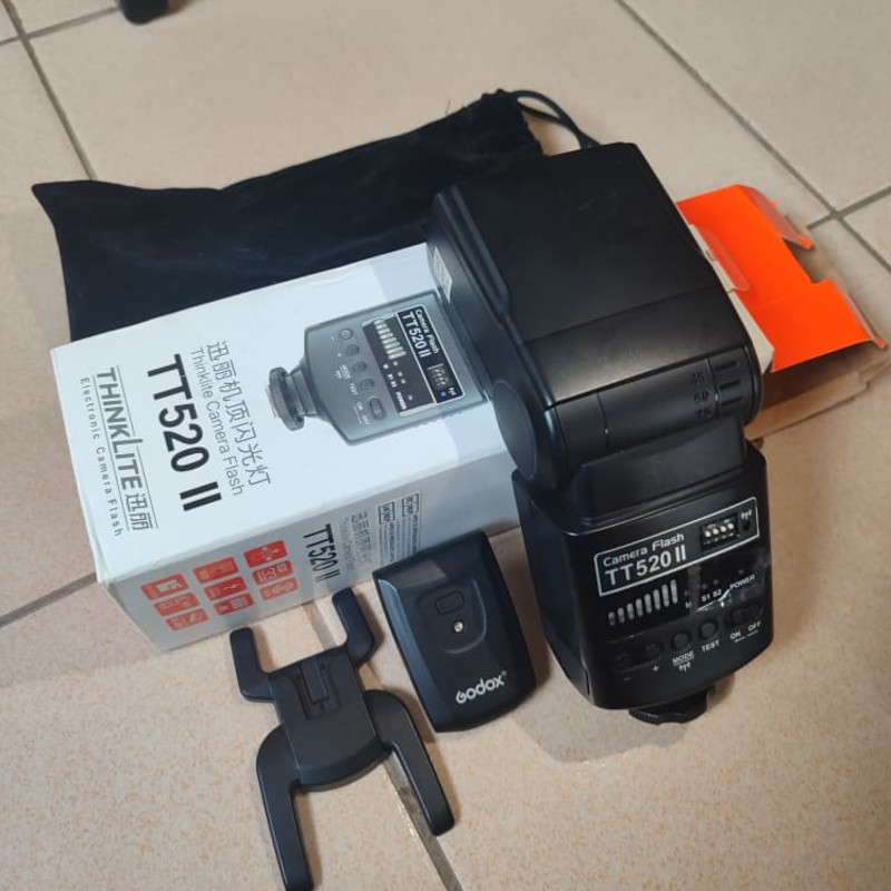 Godox TT520 II