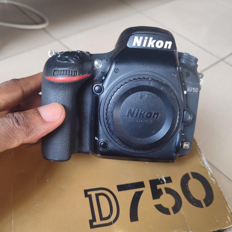 Nikon D750