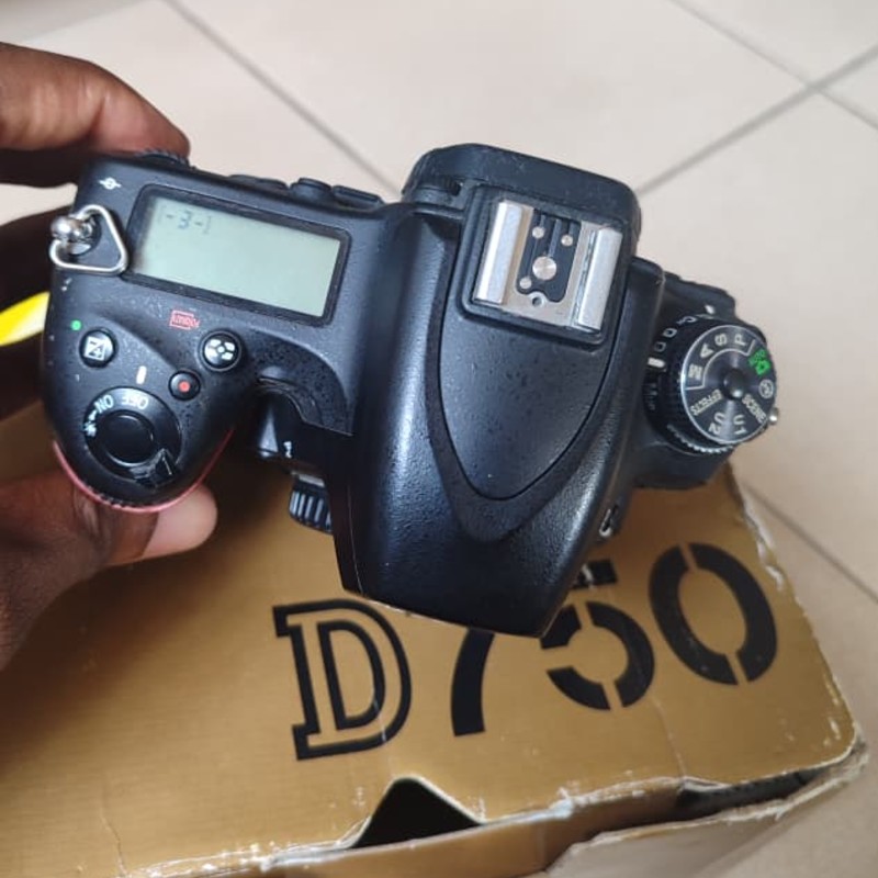 Nikon D750