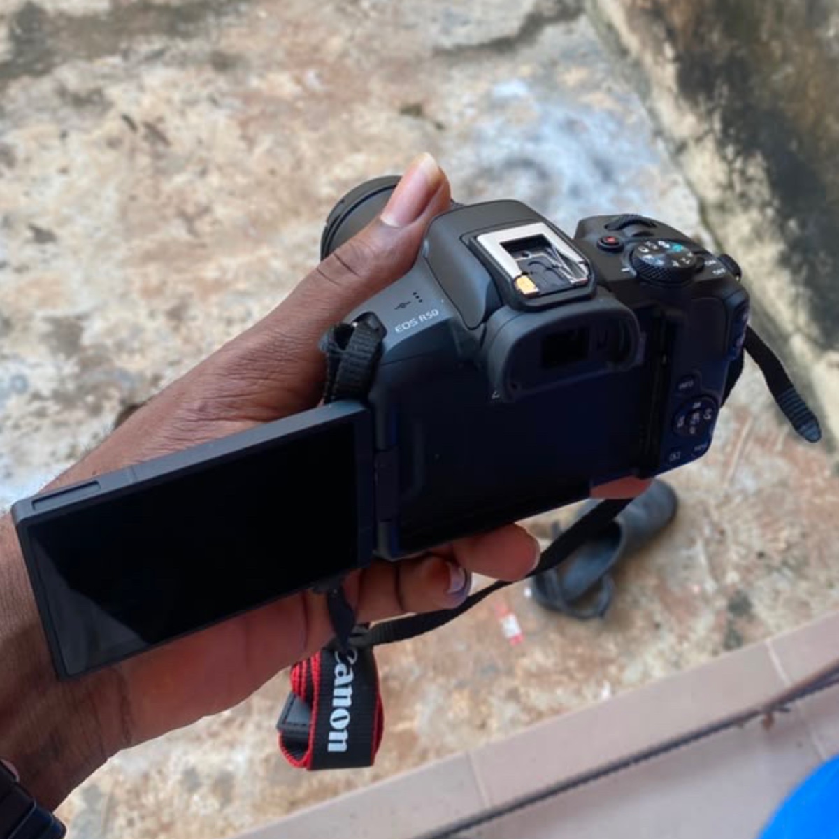 Canon EOS R50