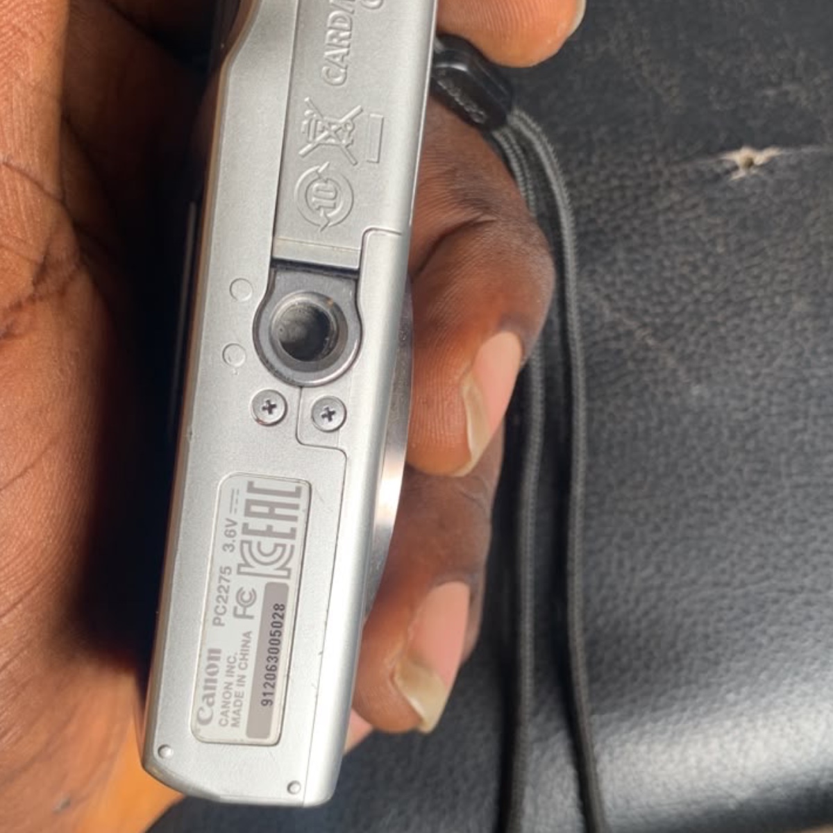 Canon PowerShot ELPH 180