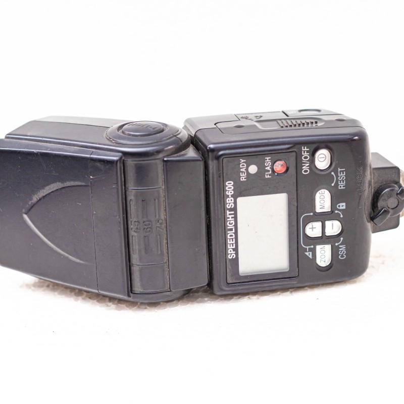 Nikon Speedlight SB-600