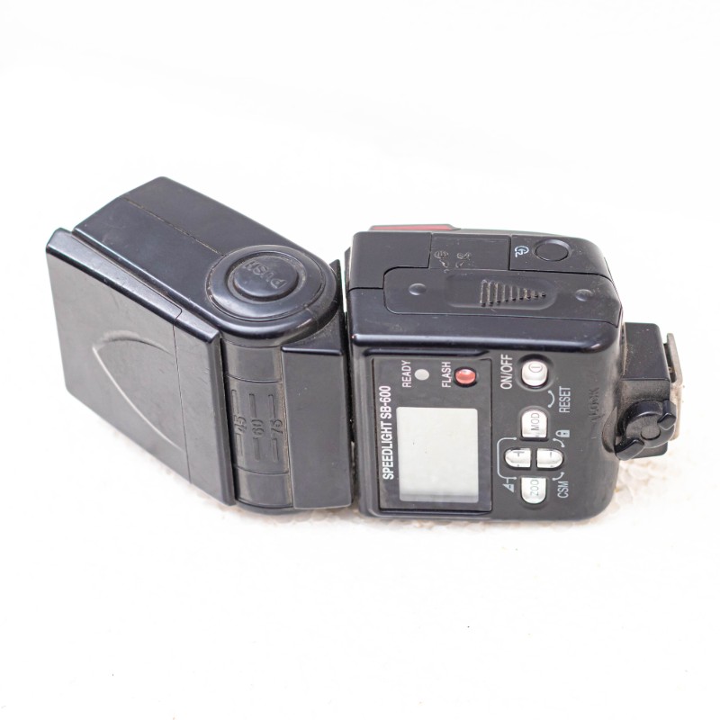 Nikon Speedlight SB-600