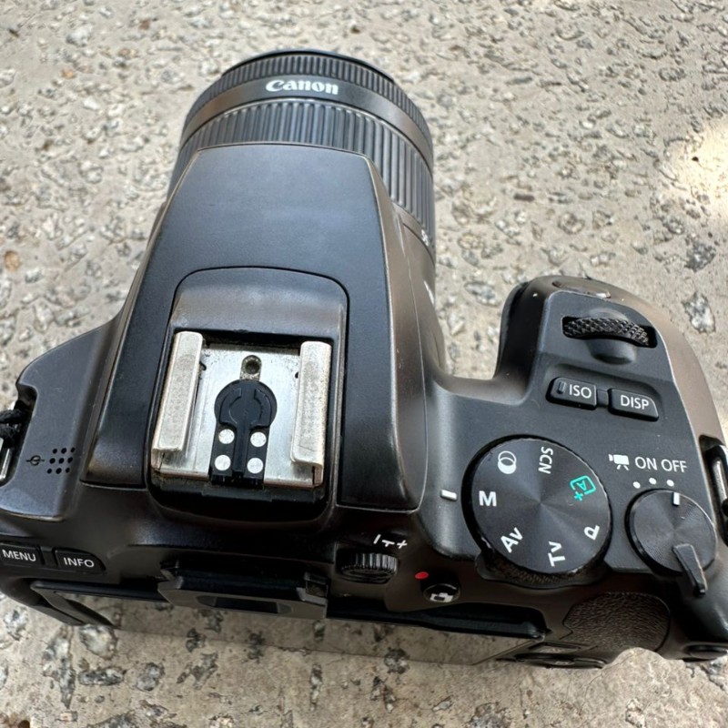 Canon EOS 250D (Rebel SL3)