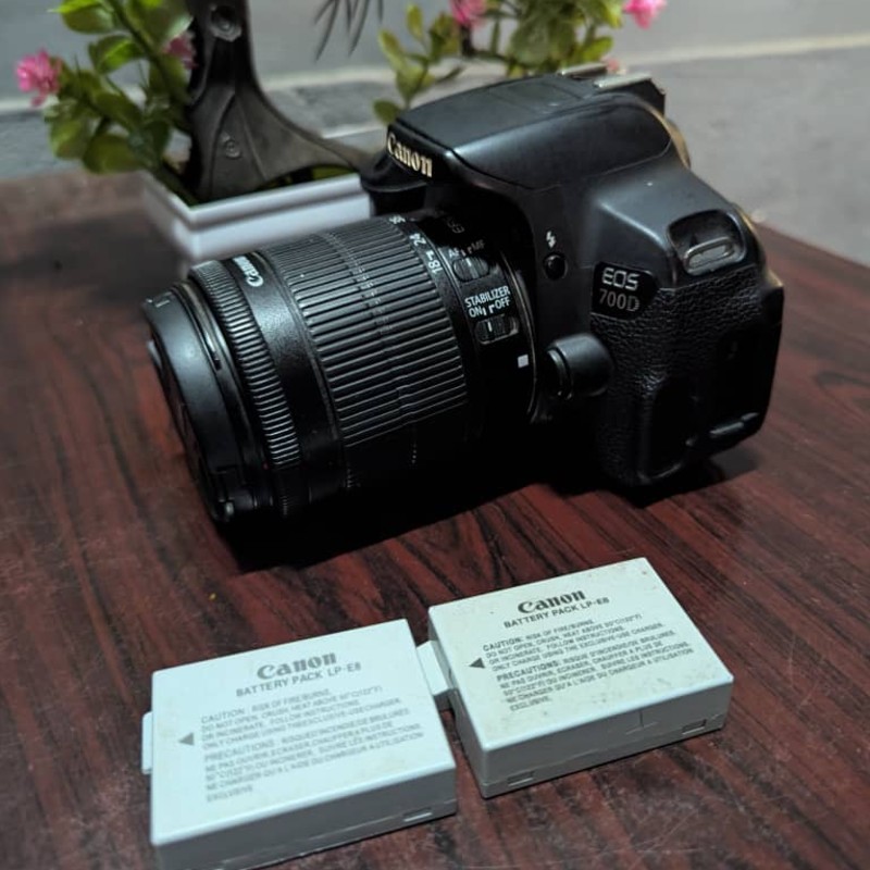 Canon EOS 700D