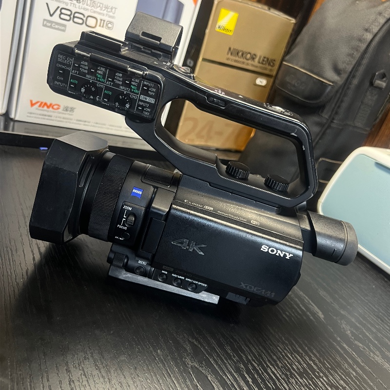 Sony PXW-Z90V 4K HDR XDCAM Camcorder
