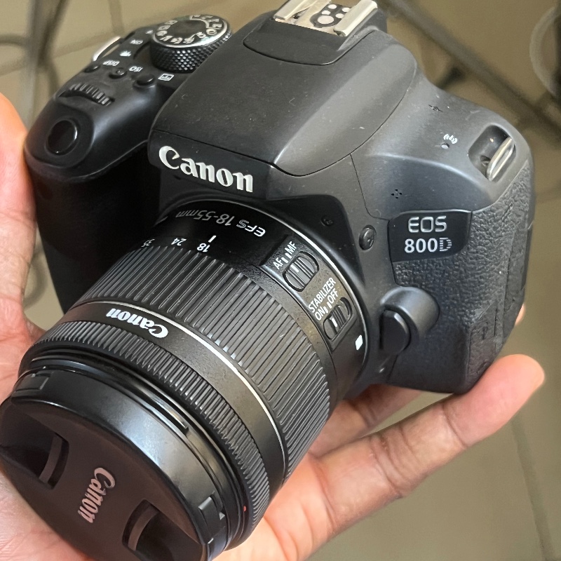 Canon EOS 800D (Rebel T7i)