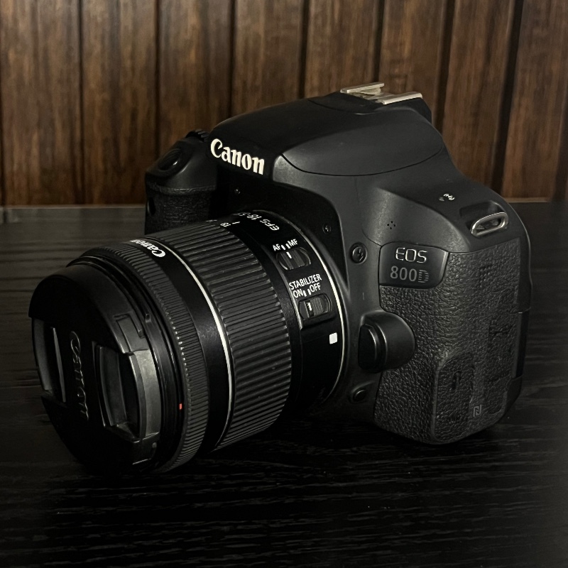 Canon EOS 800D (Rebel T7i)