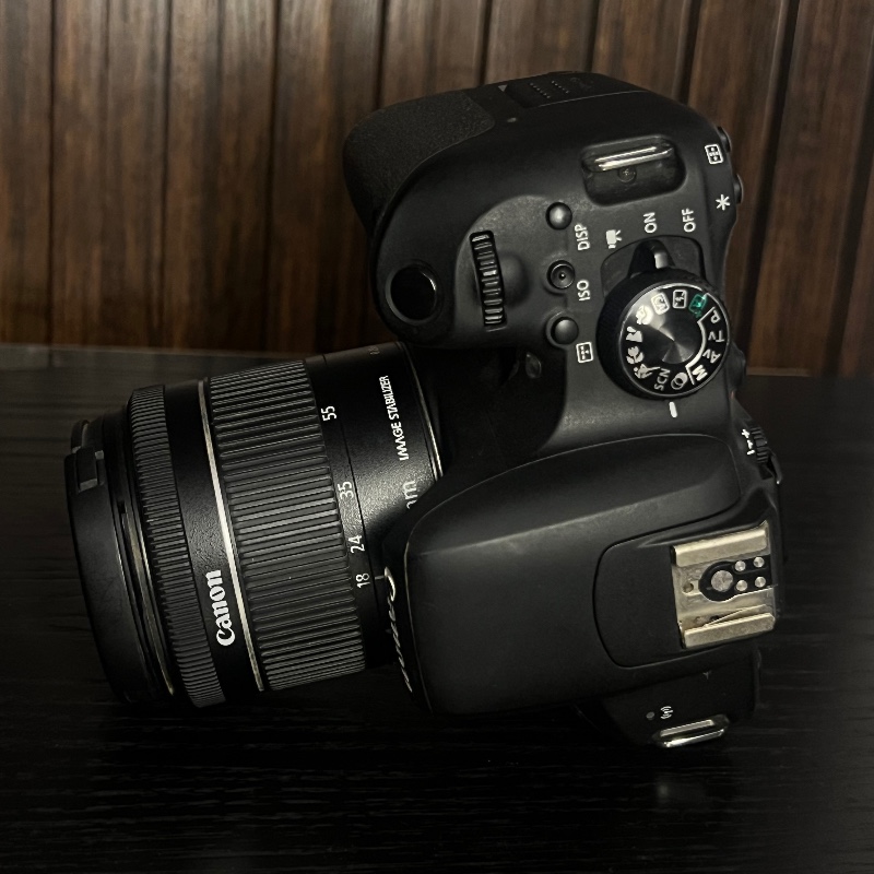 Canon EOS 800D (Rebel T7i)