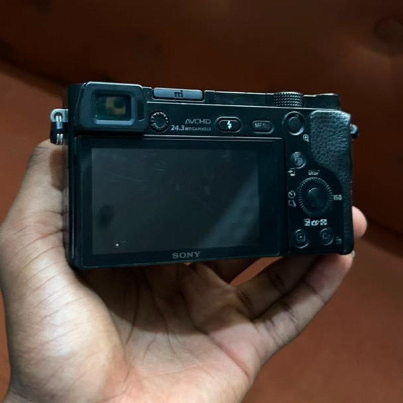 Sony a6000 (ILCE-6000)