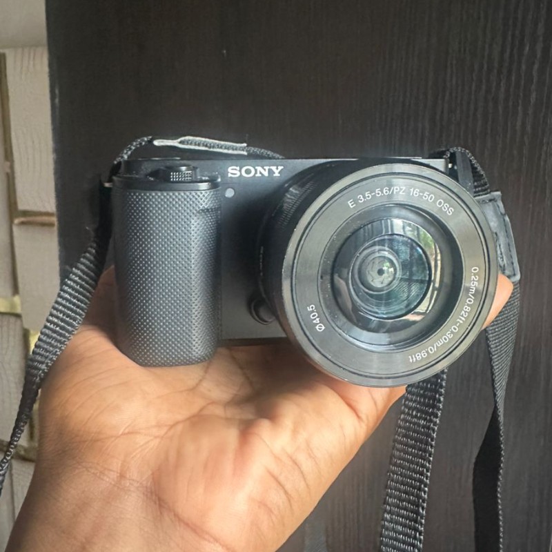 Sony ZV-E10