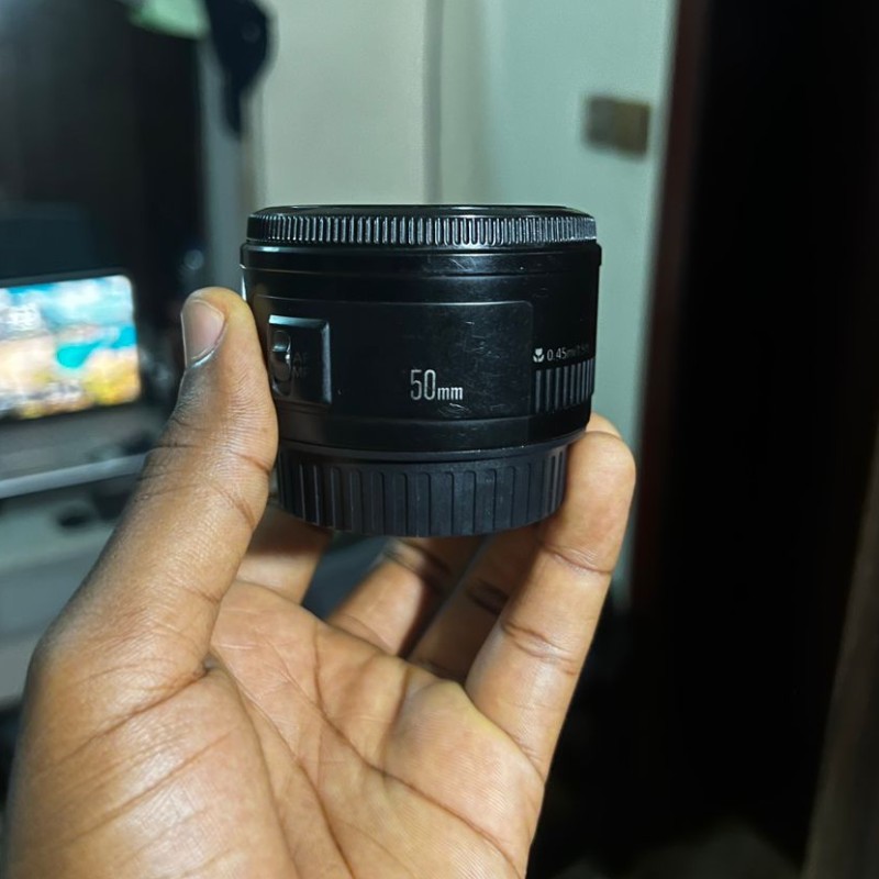 Canon EF 50mm f/1.8 