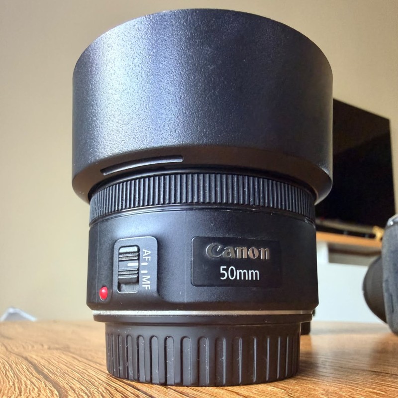 Canon EF 50mm f/1.8 STM
